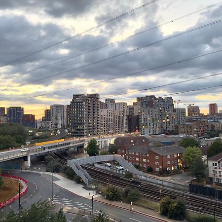 London Excel Cosy Apartment With Balcony & River View Close To O2 Arena, Cable Car, City Hall Экстерьер фото