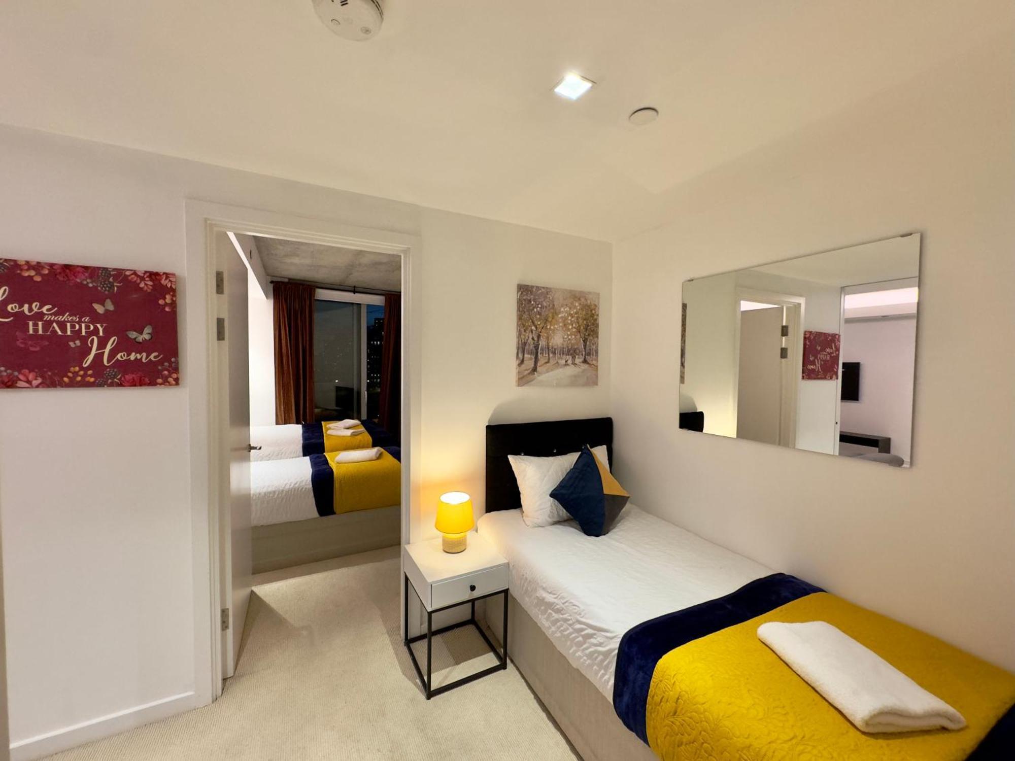 London Excel Cosy Apartment With Balcony & River View Close To O2 Arena, Cable Car, City Hall Экстерьер фото